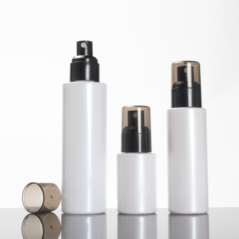 Bouteille en verre givré/vert/ - Essence Serum Toner avis et prix